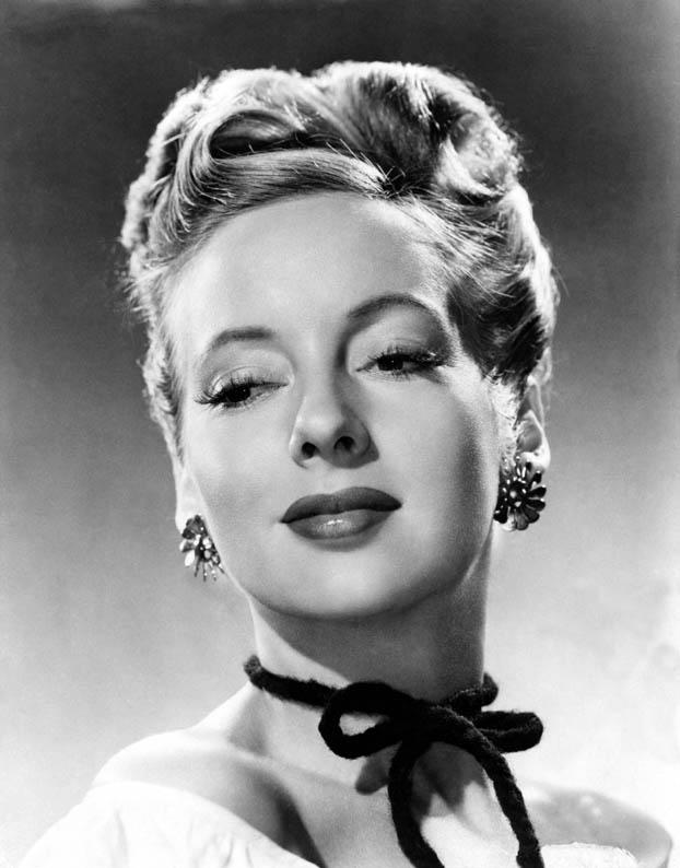 Evelyn Keyes - 16693