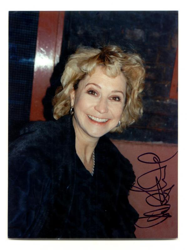 Felicity Kendal - 1928